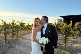 Truffle Pig Winery by Wedgewood Weddings - 18