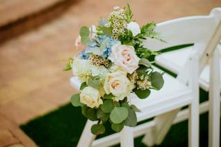 Linens & Flowers Design - 36