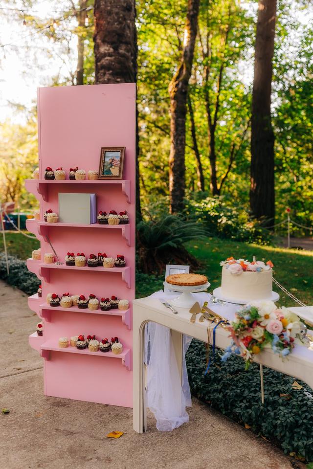 Petunia's Pies & Pastries - 4
