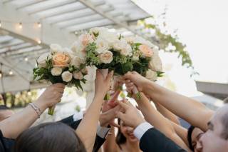 A Love's In Bloom - 5