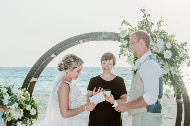 Tide the Knot Beach Weddings 1
