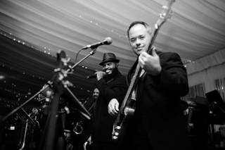 Goody Blue Shoes Party Band - 15