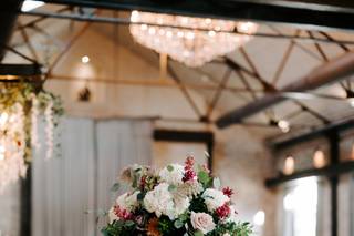 Monica's Brides & Touch of Glitz Flowers - 13