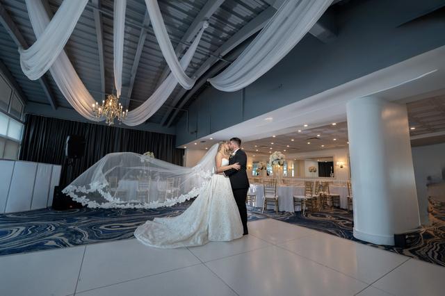 DoubleTree by Hilton Grand Hotel Biscayne Bay - 1