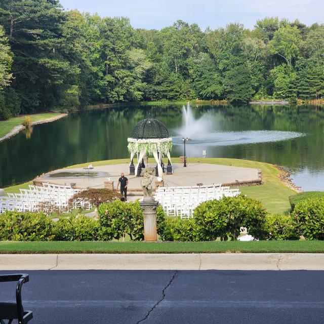 Pristine Chapel Lakeside - 4
