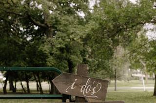 Lake Elsie Wedding Barn - 8
