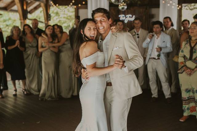 Dancing Bear Lodge & Appalachian Bistro 1