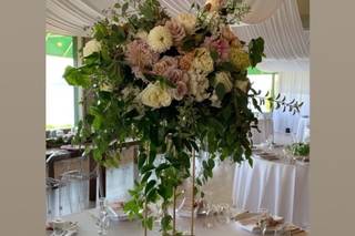 Oak and Fig Floral - 62