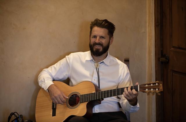 Hans Hutchison DJ & Guitarist - 1