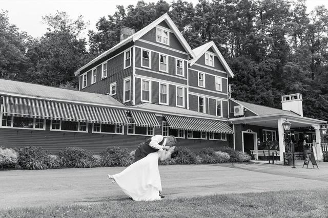 Springside Inn - 1