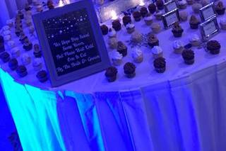 Mmmm Delicious Cupcakes - 9