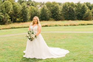 Alessia's Bridal and Formal Wear - 6