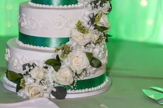 Sweet Moments Dessert Company - 24