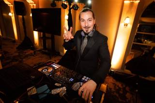 MY DJ's - 12