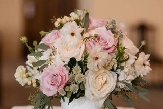 Larkspur & Leo Artisan Floral Design - 12