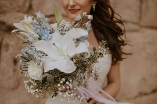 La Boutique Photography & Makeup Artistry - 23