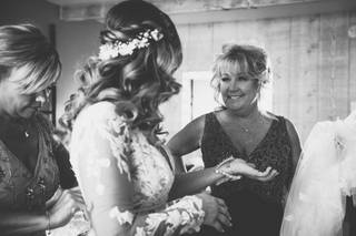 Carrie Kacen Makeup & Hair Artistry - 37