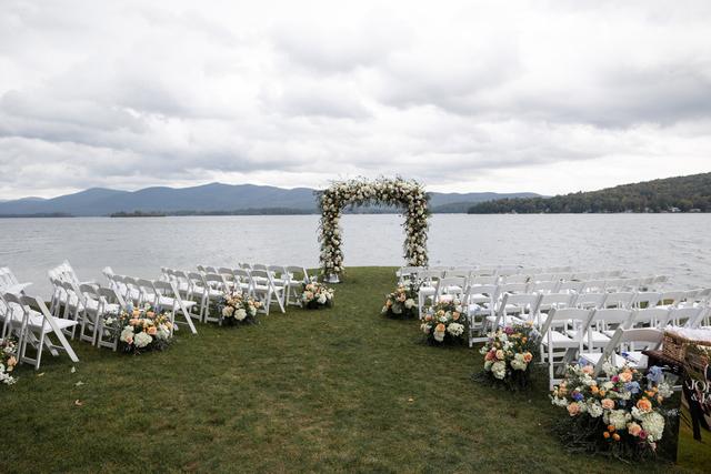 Renas Fine Flowers - 4