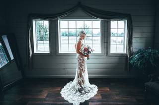 Brittany Janine // Makeup Artist & Hairstylist - 8