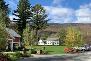 Inn at Manchester Celebration Barn - 43