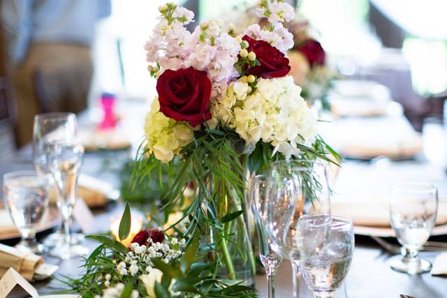 Designing Flowers LLC 2