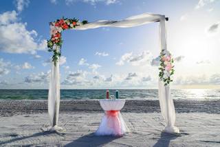 Simple Weddings - 23