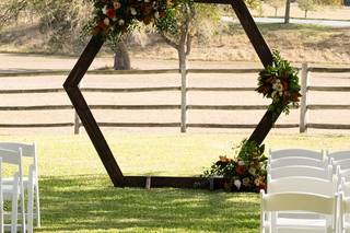 Misty Acres Flower Farm & Floral Design - 5
