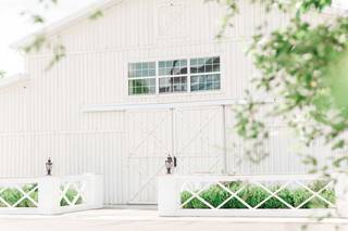 The White Dove Barn - 13