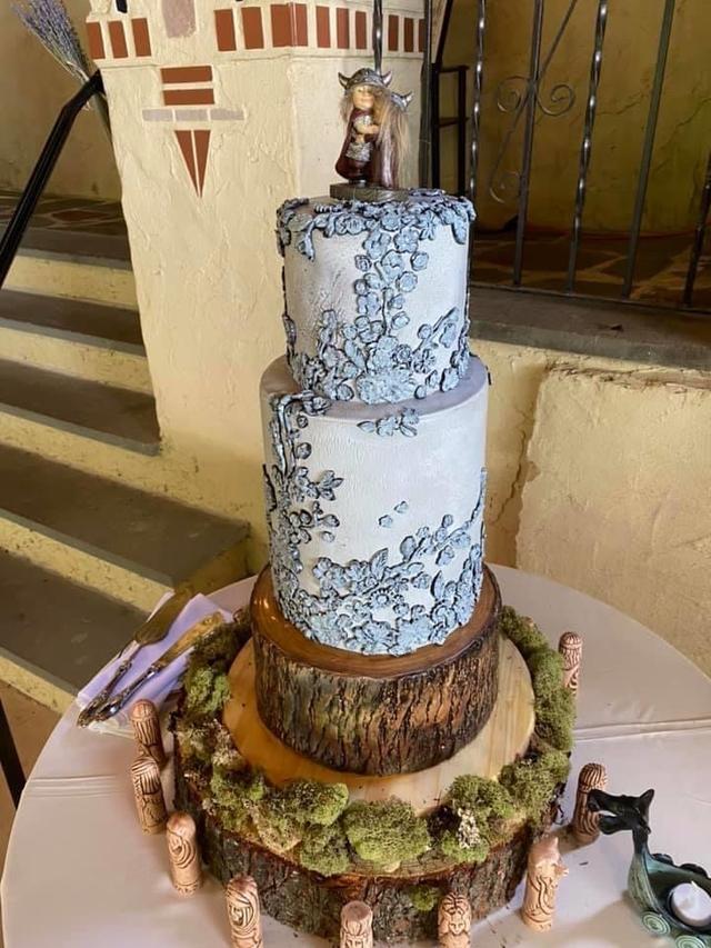 Clara's Custom Cakes - 2
