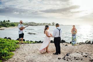Simple Kona Beach Weddings - 50