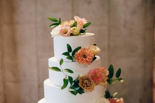 Couture Cakes of Greenville - 22