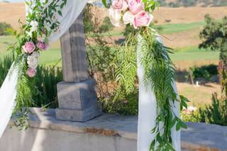 Hana Bloom Floral Design - 6