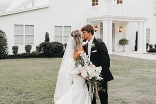 Mariah Oldacre Weddings & Lifestyle Photography - 24