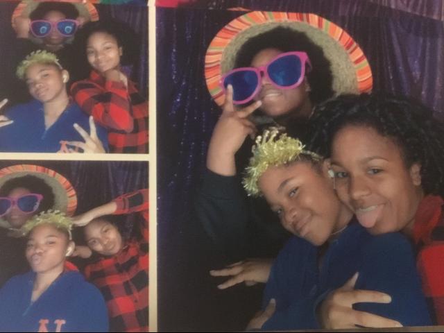 A. Daley Designs Photo Booth - 4