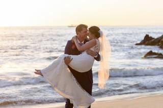 White Arbor Bridal & Formals - 6
