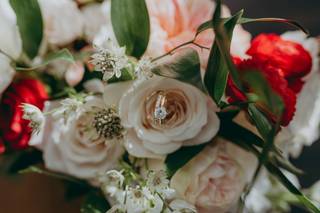 Laura of Lauxmont Floral Designs - 39
