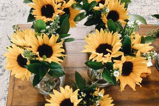 Little Miss Lovely Floral Design & Event Decorating - 26