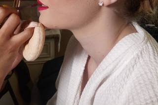 Alana's Vanity Makeup Artistry - 14