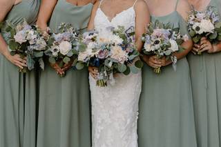 Distinct Florals Designs by Anne Marshall - 15