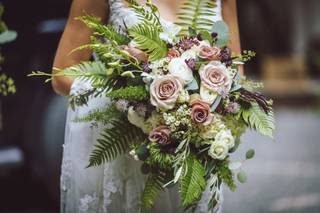 Dreyer House Florals - 33