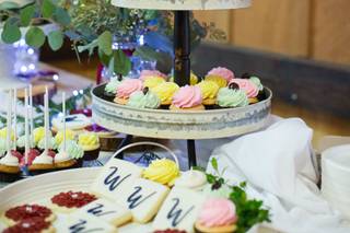 Simply Sweet Cupcakes & Cakes - 13