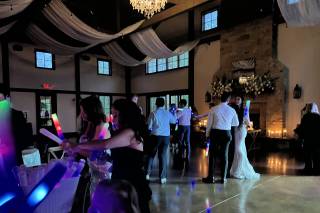 Sound Advice DJ, Lighting, & Photo Booths - 20