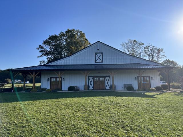 Renback Barn - 3