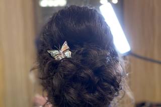 Gloss Makeup and Hair Artistry - 15