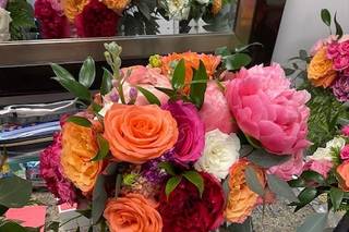 Little Miss Lovely Floral Design & Event Decorating - 44