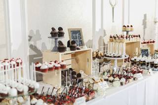 Johnson's Custom Cakes - 18