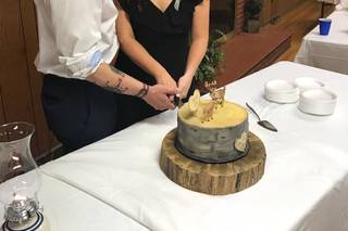 Holly's Cakes LLC - 52