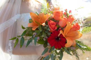 Bagoy's Florist & Home - 1