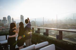 Vista Penthouse Ballroom & Sky Lounge - 30