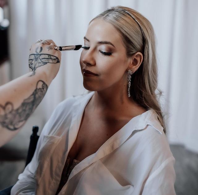 Shear Hotness, Makeup and Hair - 3